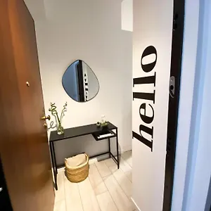 The Hideaway House , Milano Italia